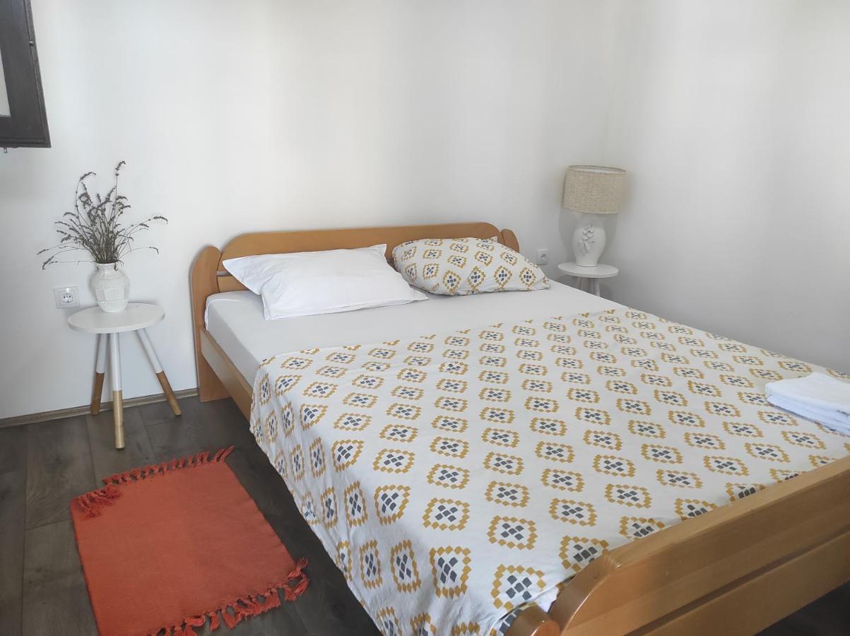 Hostelche Guest House Smederevo Exterior foto